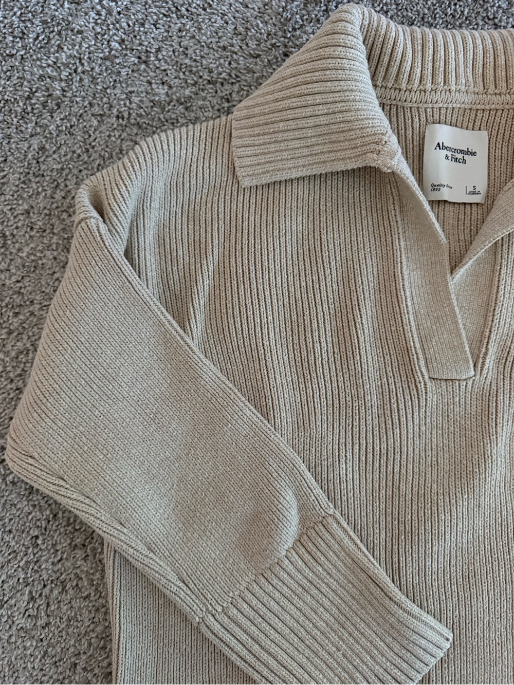 Abercrombie & Fitch Beige Rib-Knit Notch-Neck Polo Collar Sweater